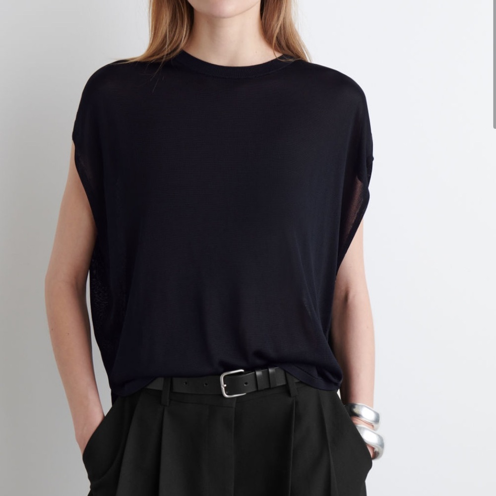 COS KNITTED CIRCLE-CUT T-SHIRT xs NWOT